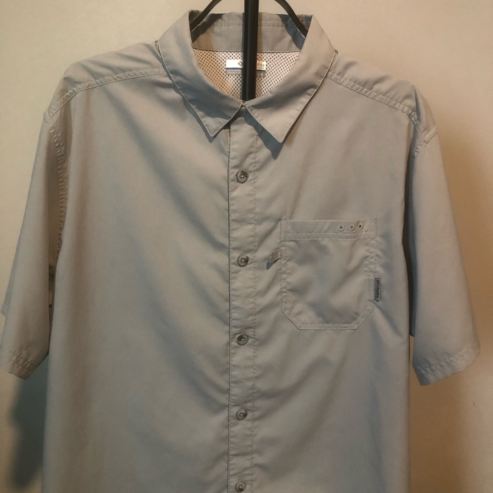 Columbia Men's White Casual Button-Down Shirt